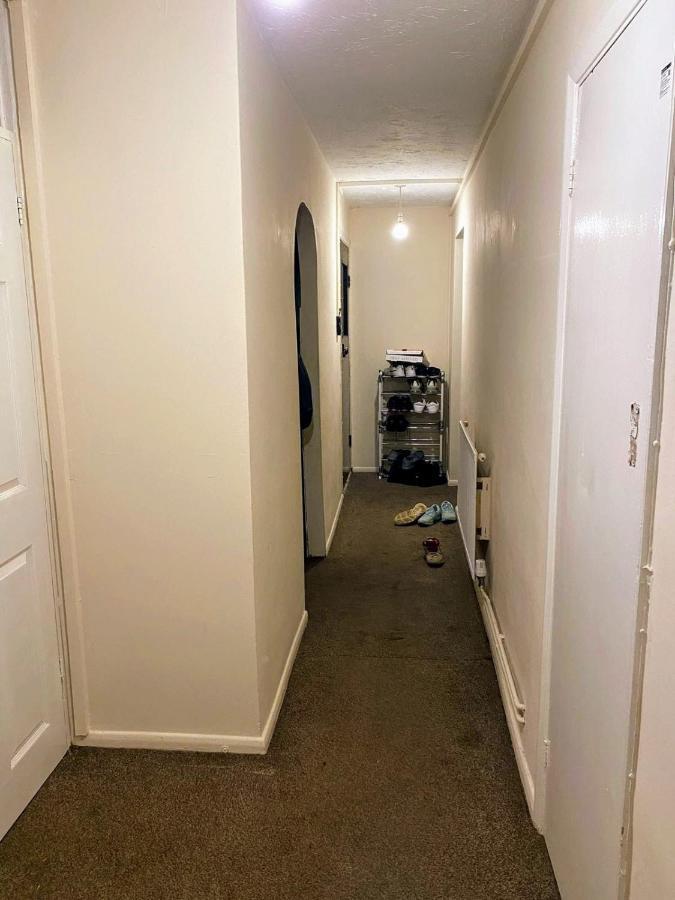 Comfortable Double Bedroom In London Hornchurch Extérieur photo